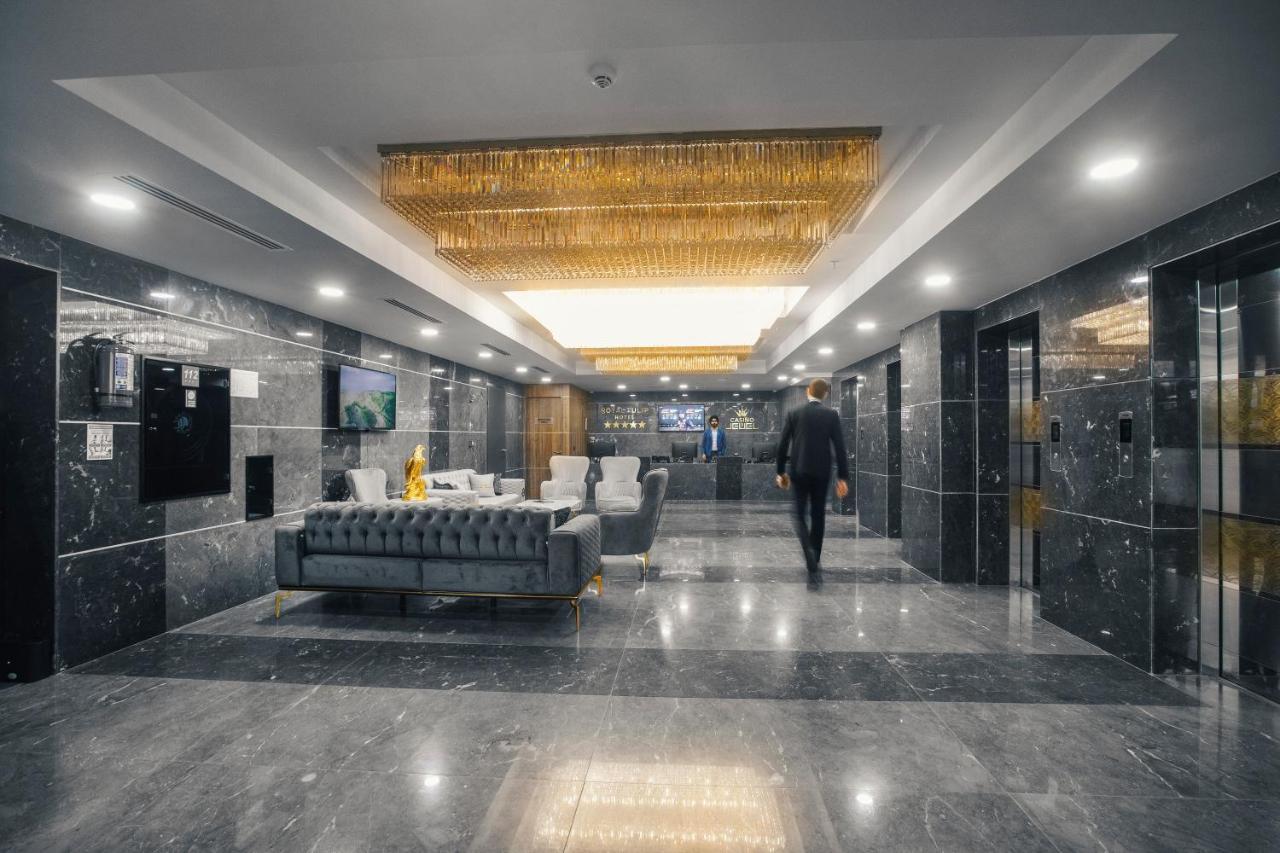 Royal Tulip Hotel & Casino, Tiflis Exterior foto The lobby of the hotel