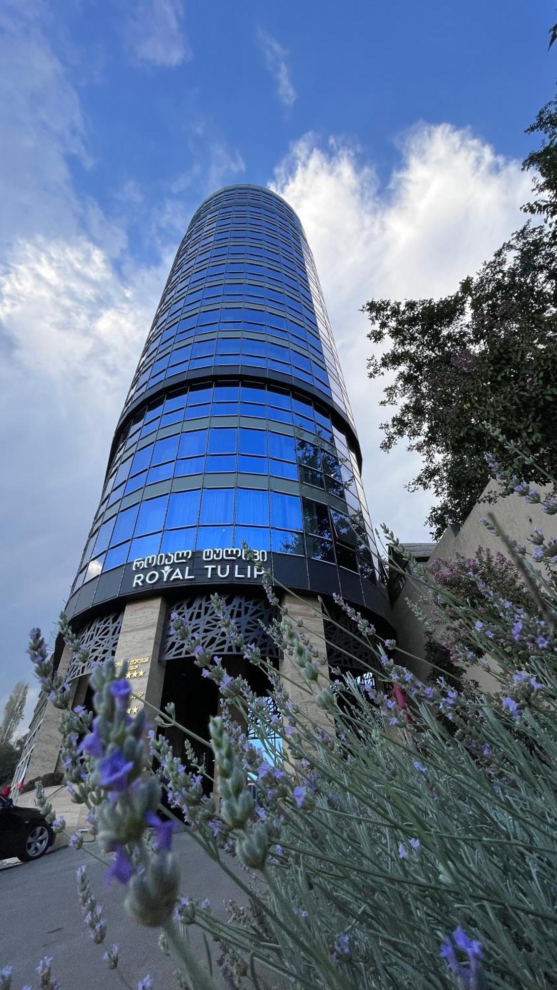 Royal Tulip Hotel & Casino, Tiflis Exterior foto